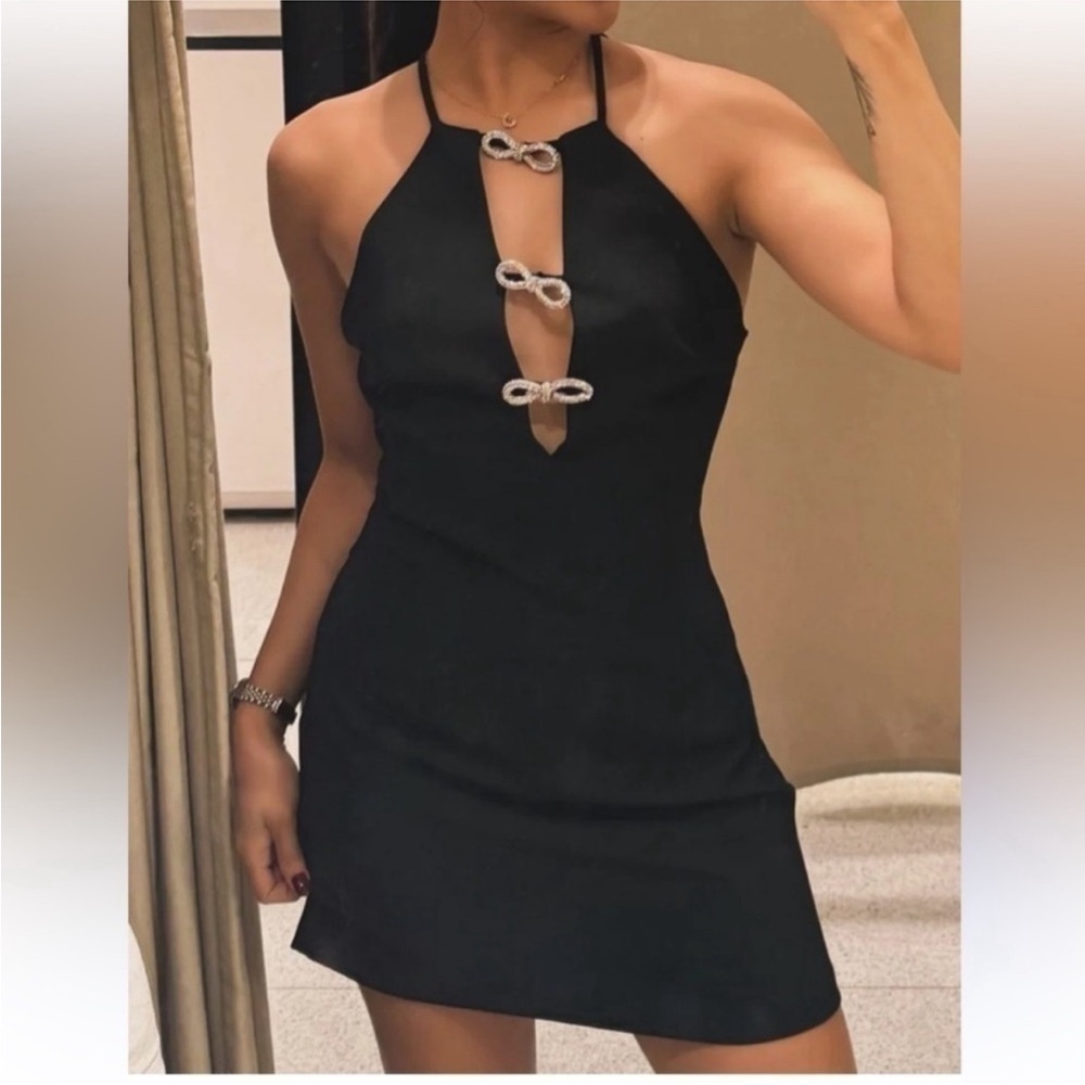 zara NWT embellished bow tie mini Black Halter Dress with cutout XS (flaw)